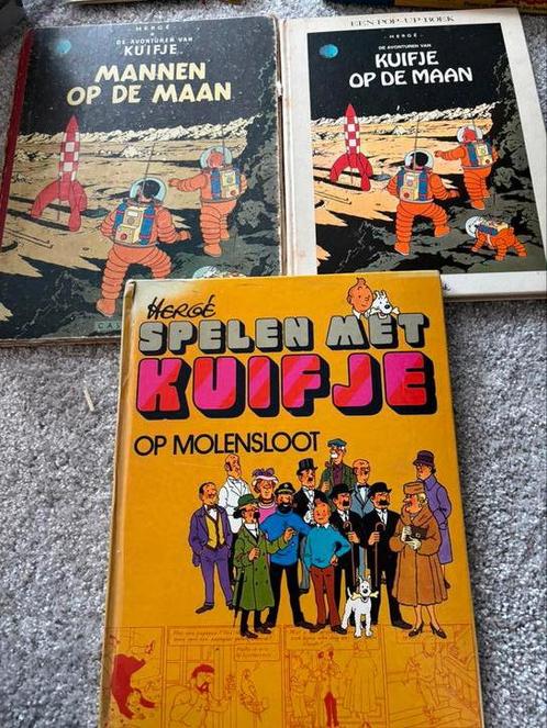 KUIFJE SPELEN OP MOLENSLOOT EN KUIFJE OP DE MAAN (POP-UP), Boeken, Stripboeken, Gelezen, Ophalen of Verzenden