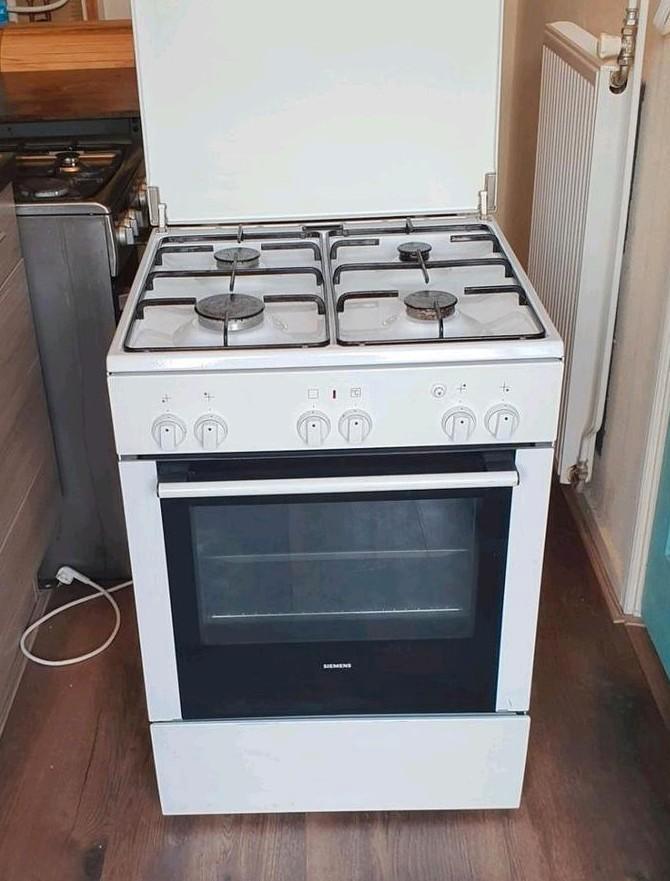 Siemens gasfornuis, oven werkt niet, Witgoed en Apparatuur, Fornuizen, Niet werkend, Vrijstaand, Gas, 4 kookzones, 85 tot 90 cm
