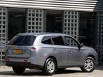 Mitsubishi Outlander 2.0 7-PERSOONS/ AFN. TREKHAAK/ CAMERA/, 4 cilinders, 150 pk, 7 stoelen, Origineel Nederlands