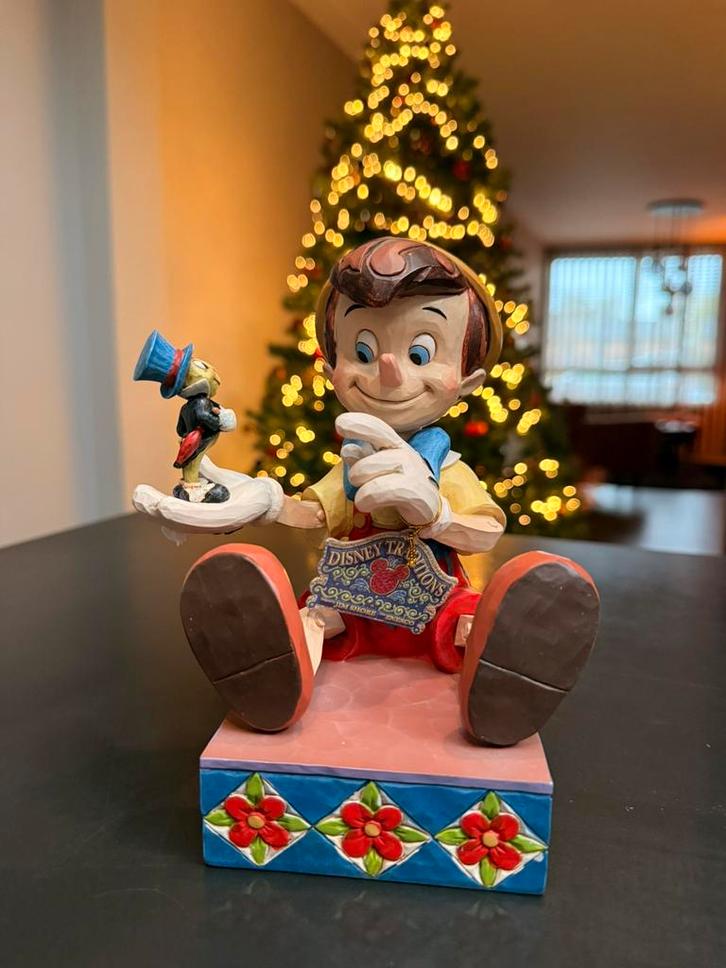 Disney Pinocchio “Just Give a Little Whistle” met doos, Verzamelen, Disney, Zo goed als nieuw, Beeldje of Figuurtje, Ophalen of Verzenden
