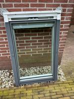 Velux Dakraam 78x118 Kunstof met Luxaflex + Gootstukken, Doe-het-zelf en Verbouw, Glas en Ramen, Ophalen, Gebruikt, Minder dan 80 cm