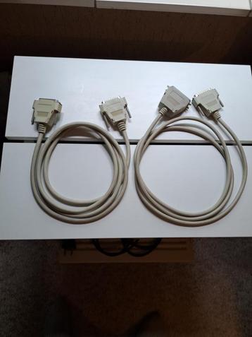 Te koop gebruikte parallelle kabels + stekkers kleur grijs beschikbaar voor biedingen