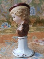 Antiek borstbeeldje of buste uit Frankrijk van een meisje., Antiek en Kunst, Antiek | Porselein, Ophalen of Verzenden