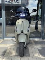 Vespa Sprint E5 45km custom | Khaki green | level10 | alarm, Overige modellen, Maximaal 45 km/u, Ophalen of Verzenden, Zo goed als nieuw