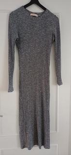 Grijze lange jurk. Maat 36, Kleding | Dames, Ophalen of Verzenden, Zo goed als nieuw, Maat 36 (S), Grijs