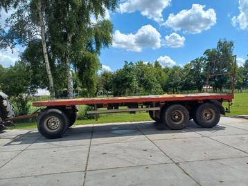 Platte wagen stro wagen aanhanger landbouw wagen  beschikbaar voor biedingen
