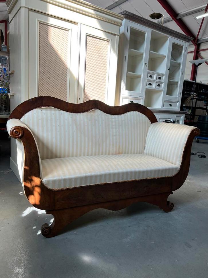 Antieke Biedermeier bank – uniek meubelstuk (160 cm breed), Antiek en Kunst, Antiek | Meubels | Stoelen en Banken, Ophalen of Verzenden