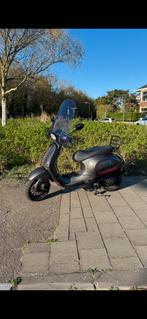 Full Option Vespa Sprint 2016/12 (2017) + Akra, Fietsen en Brommers, Scooters | Vespa, Ophalen, Gebruikt, Maximaal 45 km/u, Vespa S