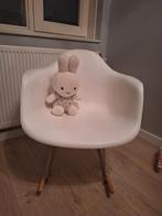 Witte Schommelstoel - Stijlvol en Comfortabel, Kinderen en Baby's, Kinderkamer | Tafels en Stoelen, Ophalen, Zo goed als nieuw