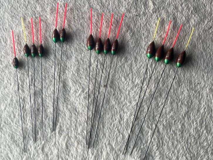 adv 291 / NIEUW  set 14 dobbers FAPS, Watersport en Boten, Hengelsport | Algemeen, Nieuw, Dobber of Lood, Ophalen of Verzenden