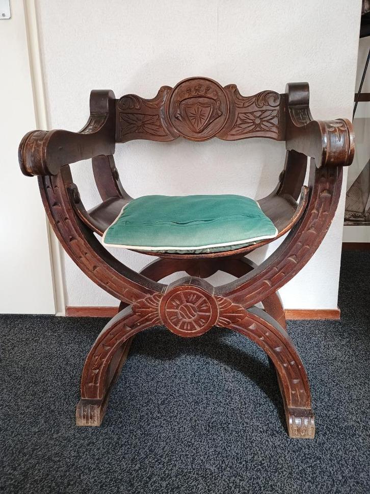 Prachtige antieke houten troonstoel, Antiek en Kunst, Antiek | Meubels | Stoelen en Banken, Ophalen