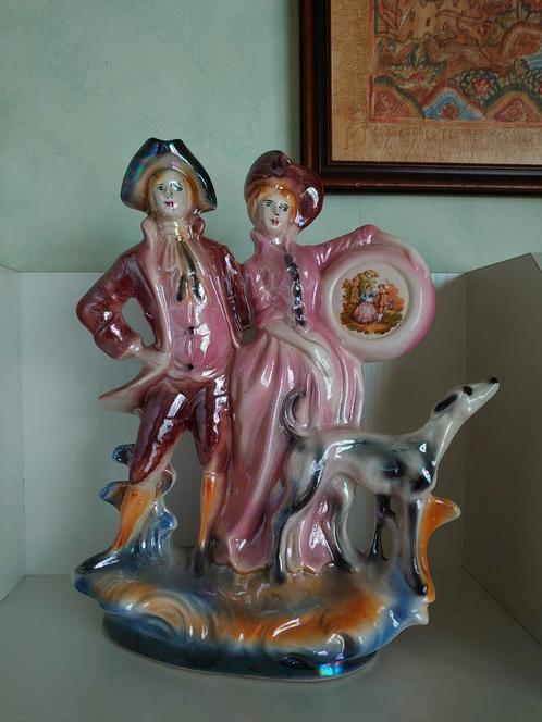 FRAAI! Italiaans porselein beeld/Barok stel  en hazewindhond, Antiek en Kunst, Antiek | Porselein, Ophalen of Verzenden