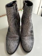 Fred de la Bretoniere Enkellaarsjes Panterprint Maat 38, Kleding | Dames, Schoenen, Ophalen of Verzenden, Zo goed als nieuw, Grijs