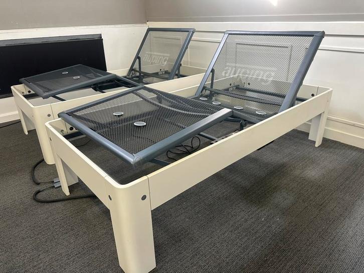 Auping Auronde bed 90x200 incl Auping Inizio matras, Huis en Inrichting, Slaapkamer | Bedden, Zo goed als nieuw, Eenpersoons, 90 cm