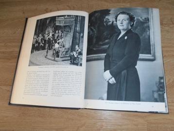 FOTOBOEK KONINKLIJK HUIS beschikbaar voor biedingen