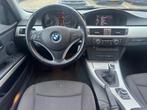 Bmw 3-SERIE 320i High Exe CLIMA NAVI PANO RIJDT GOED APK 8-2, Auto's, Euro 5, 4 cilinders, Handgeschakeld, 170 pk