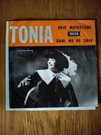 Tonia drie musketiers dans nu de snap, Cd's en Dvd's, Vinyl Singles, Ophalen of Verzenden, Gebruikt, Nederlandstalig
