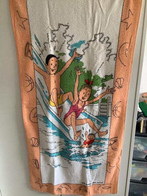 Nieuwe badhanddoek van Suske en Wiske, Verzamelen, Stripfiguren, Zo goed als nieuw, Suske en Wiske, Ophalen of Verzenden