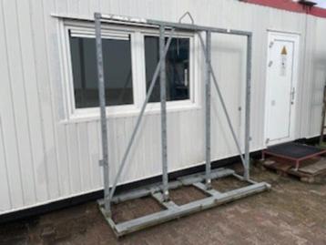 glasbokken beschikbaar voor biedingen