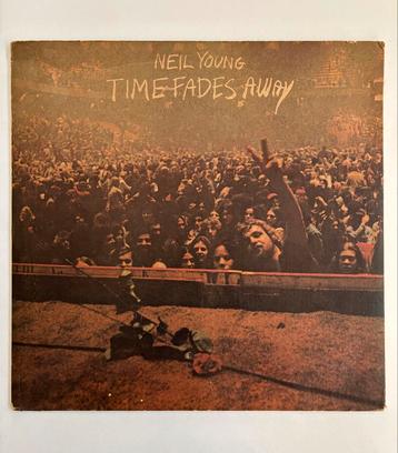 Neil Young: Time fades away beschikbaar voor biedingen