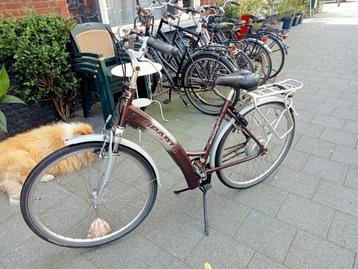 Sparta damesfiets. Lage instap. Slot.  beschikbaar voor biedingen