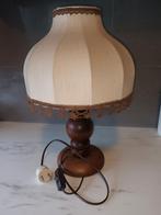 Chique Tafellamp met Houten Voet & Stoffen Kap, Hout, Klassiek, Ophalen of Verzenden, Zo goed als nieuw