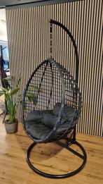 Hangstoel, Ophalen, Zwart, Zo goed als nieuw, Minimalistisch