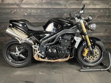 Triumph SPEED TRIPLE (bj 2005) beschikbaar voor biedingen