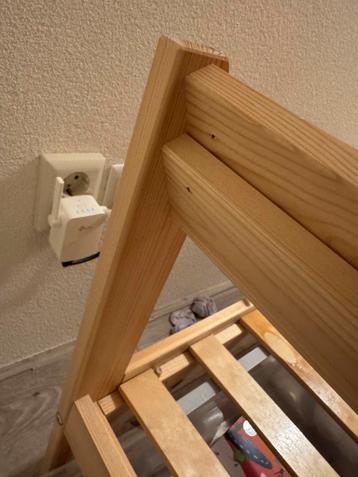 IKEA Neiden eenpersoons bedframe met lattenbodem - afbeelding 3