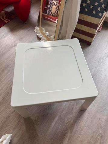 Vintage Space Age White Coffee Table – 70s/80s Era beschikbaar voor biedingen