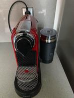 Nespresso apparaat rood met melkopschuimer, Gebruikt, Espresso apparaat, Ophalen of Verzenden, 1 kopje