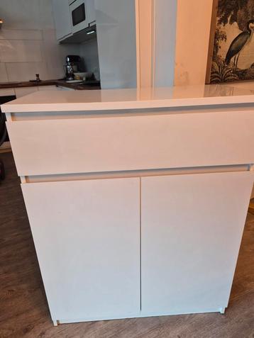 IKEA Kast - Praktisch en Stijlvol! beschikbaar voor biedingen