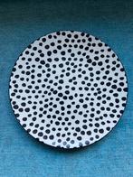 Wit bord met zwarte stippen van Loods 5, Ophalen of Verzenden, Zo goed als nieuw, Overige stijlen, Bord(en)