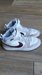 Nike sportschoenen meisjes maat 35 paars, Meisje, Sportschoenen, Ophalen of Verzenden, Zo goed als nieuw