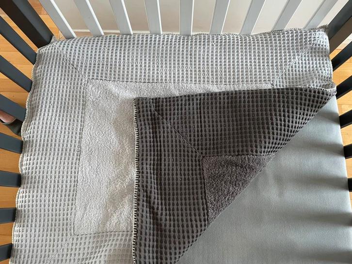 Bopita box verstelbaar, met matras en boxkleed, Kinderen en Baby's, Boxen, Zo goed als nieuw, Rechthoekig, In hoogte verstelbaar