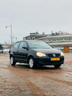Volkswagen Polo 1.2 comfortline 47KW 2007 Zwart, Auto's, Voorwielaandrijving, 540 kg, 1198 cc, Zwart
