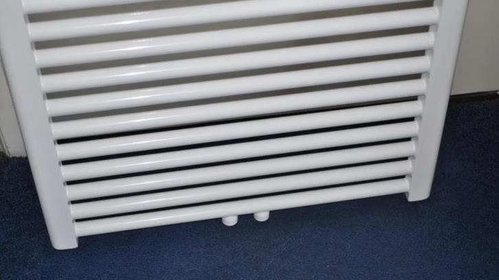 Middenaansluiting handdoek radiator wit 60 x 120 NIEUW, Doe-het-zelf en Verbouw, Verwarming en Radiatoren, Nieuw, Radiator, 80 cm of meer