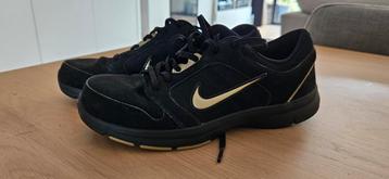 Dames schoenen Adidas mt 39 beschikbaar voor biedingen