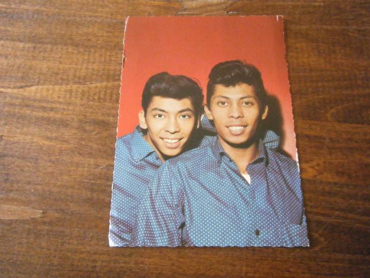 F28 - The Blue Diamonds - Mooi/Oud, Verzamelen, Muziek, Artiesten en Beroemdheden, Foto of Kaart, Ophalen of Verzenden