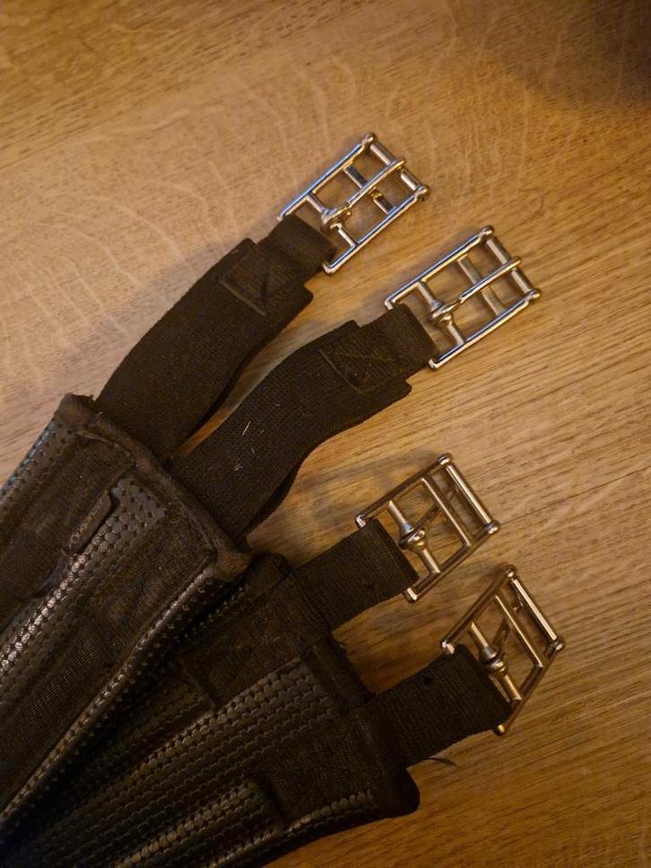 Fouganza singel 135 cm, Dieren en Toebehoren, Paarden en Pony's | Hoofdstellen en Tuigage, Zo goed als nieuw, Dressuur, Ophalen of Verzenden