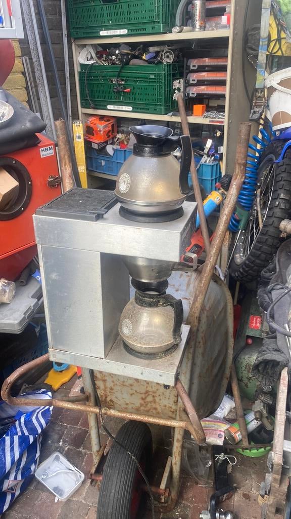 Bravilor mondo 2 koffiezetter, Witgoed en Apparatuur, Koffiezetapparaten, Zo goed als nieuw, Koffiemachine, 10 kopjes of meer