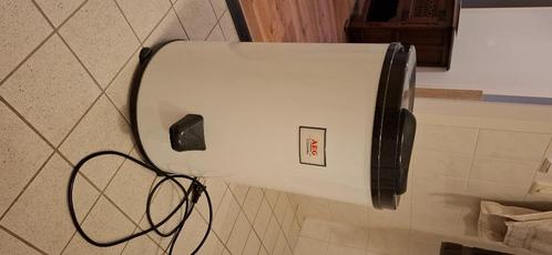 AEG Centrifuge 2800 toeren, Witgoed en Apparatuur, Wasdrogers, Zo goed als nieuw, Overige typen, Bovenlader, 4 tot 6 kg, Minder dan 85 cm