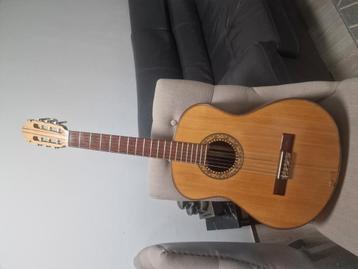 Handmade gitar  beschikbaar voor biedingen