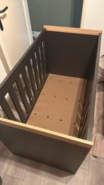 Ledikant, baby bedje, interbaby, zwart, Kinderen en Baby's, Babywiegjes en Ledikanten, Ophalen, Zo goed als nieuw, Ledikant