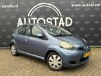 Toyota Aygo 1.0-12V Access Airco/Apk/Nap/Aux/Elektramen, Voorwielaandrijving, Stof, Zwart, 68 pk
