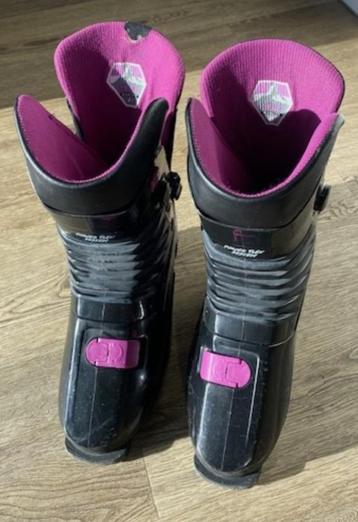 skischoenen beschikbaar voor biedingen