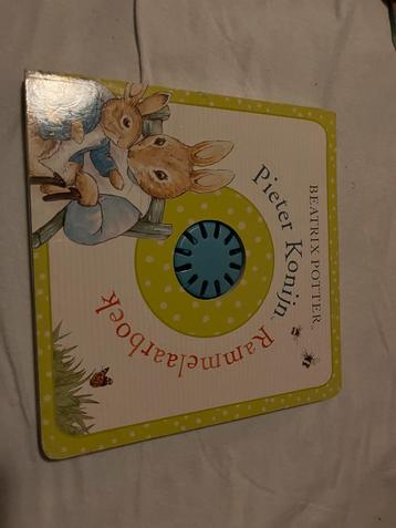 Pieter Konijn Rammelaarboek - Beatrix Potter beschikbaar voor biedingen
