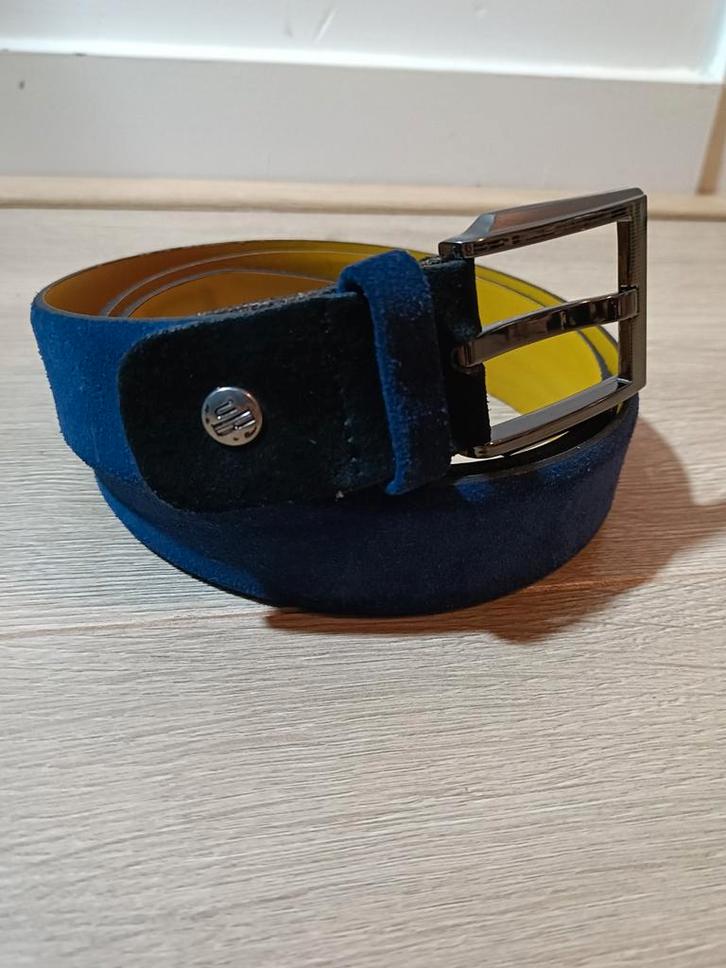 (~105cm) Floris van Bommel Luxe Leren Riem Suède Blauw, Kleding | Heren, Riemen en Ceinturen, Zo goed als nieuw, Riem of Ceintuur