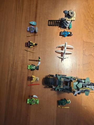 Lego Ninjago Set met Voertuig en Minifiguren beschikbaar voor biedingen