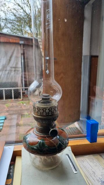 Oude Olielamp - Beschadigd beschikbaar voor biedingen